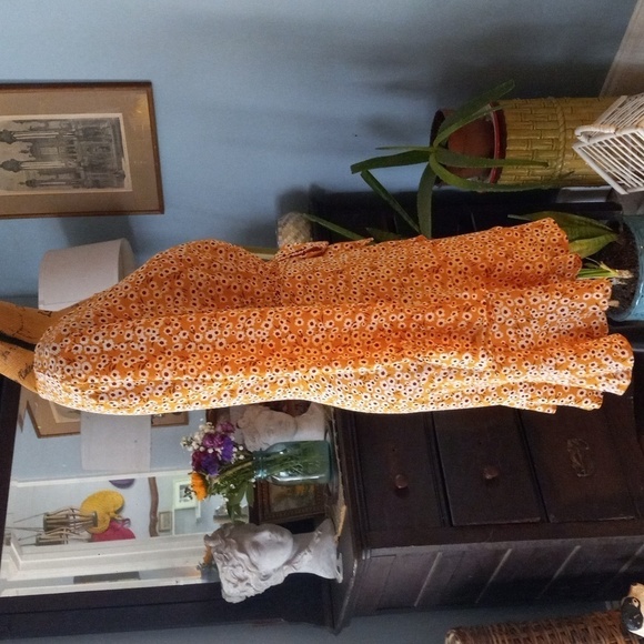 Boutique Mustard Yellow and White Floral Print Long Sleeve Faux Wrap Mini Dress - Picture 8 of 16